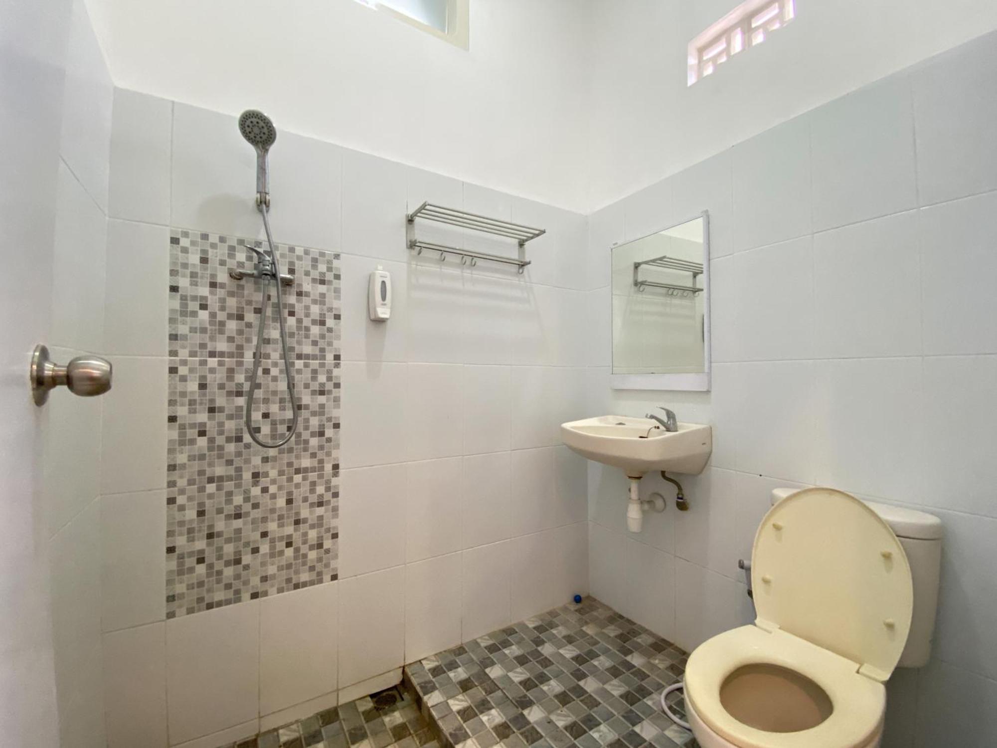 Reddoorz Near Balai Kota Yogyakarta Timoho Hotel Exterior photo